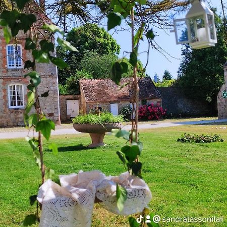Domaine De La Ferme De Mont Acomodação com café da manhã Mormant Exterior foto